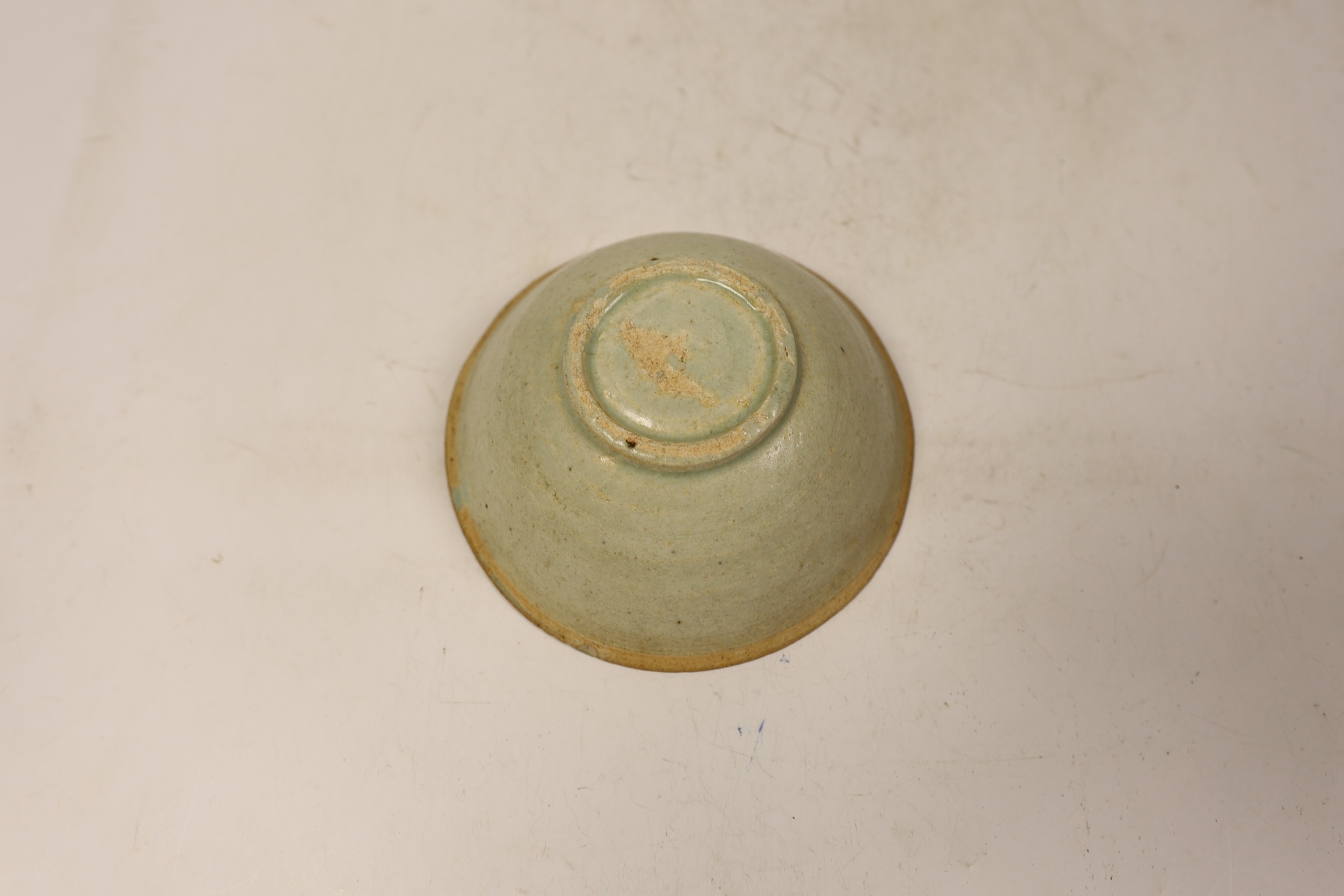 A Chinese Qingbai bowl, Song dynasty, 14cm
